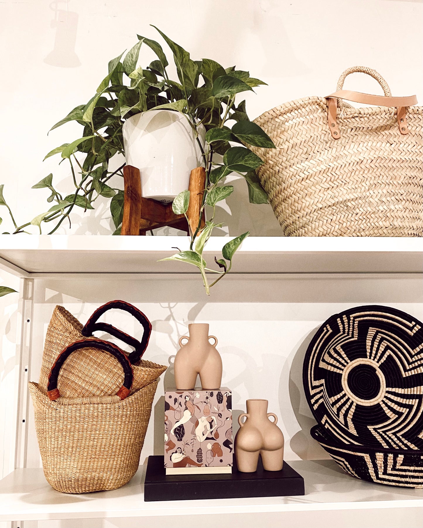 Inno Body Vase - 5.7" Tall